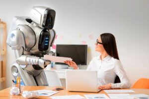 Роботы-помощники: за и против их внедрения в повседневную жизнь